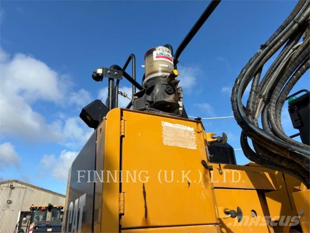 CAT 325FL Pelle sur chenilles