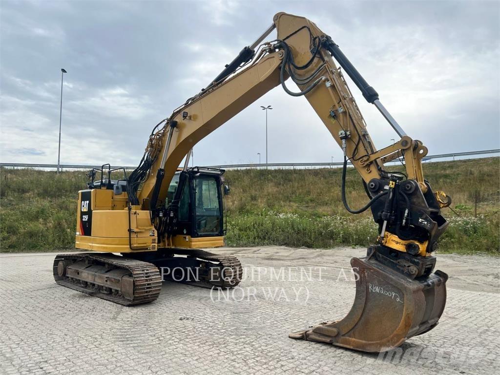CAT 325FLCR Pelle sur chenilles
