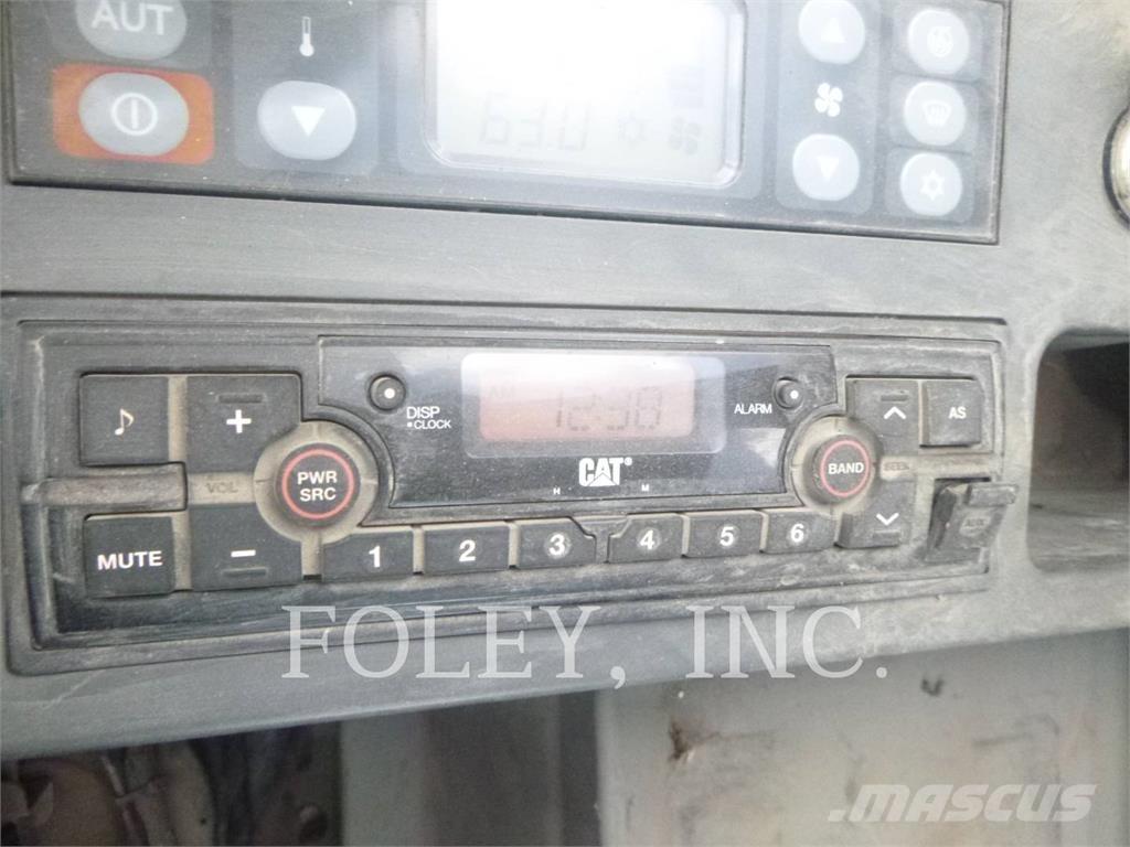 CAT 325FLCR Pelle sur chenilles
