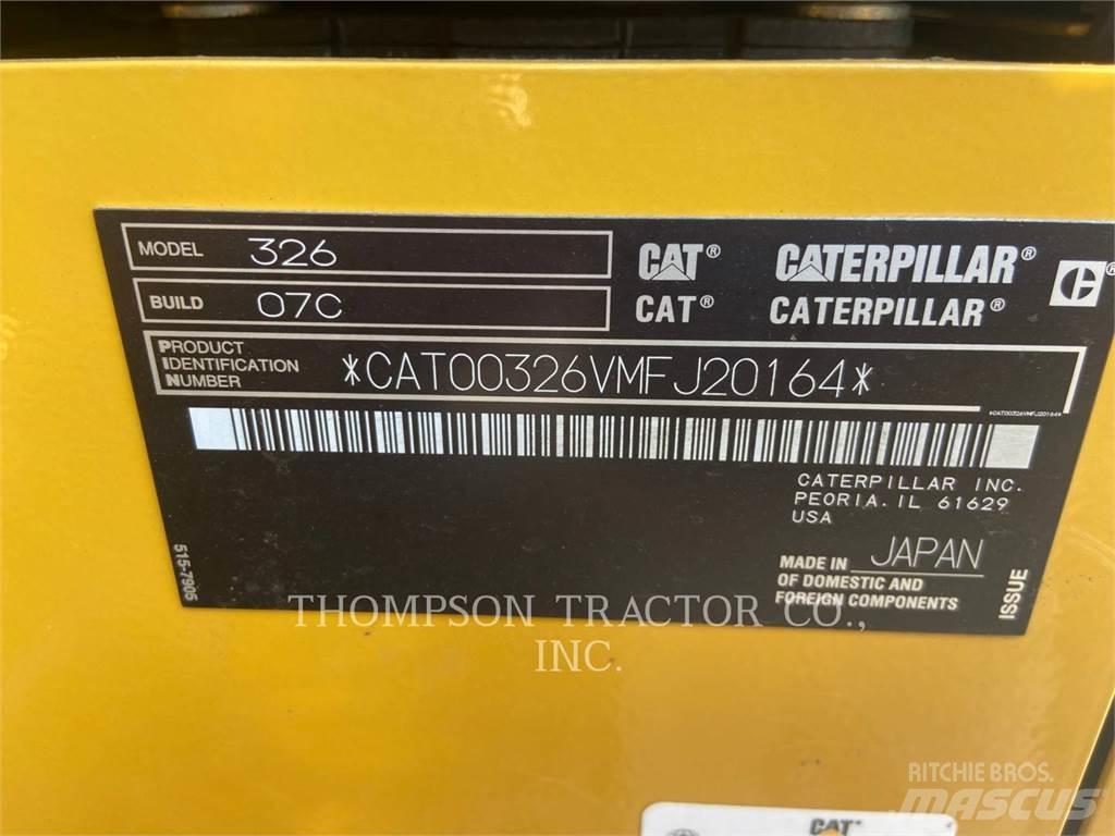 CAT 326 Pelle sur chenilles