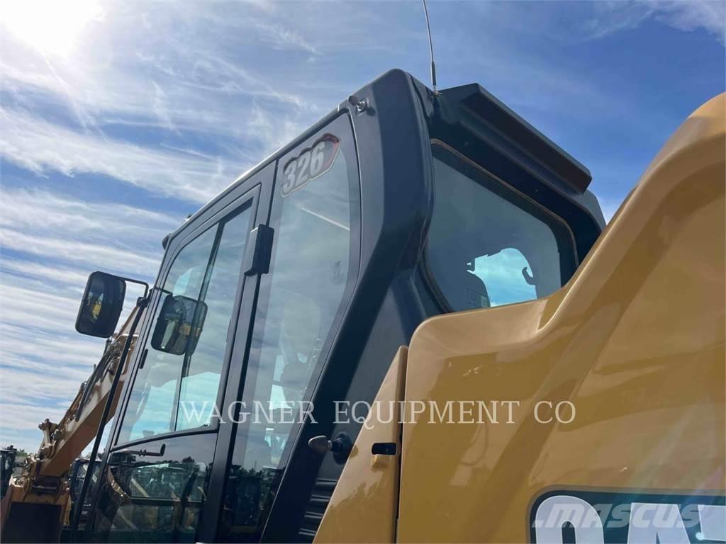 CAT 326 Pelle sur chenilles
