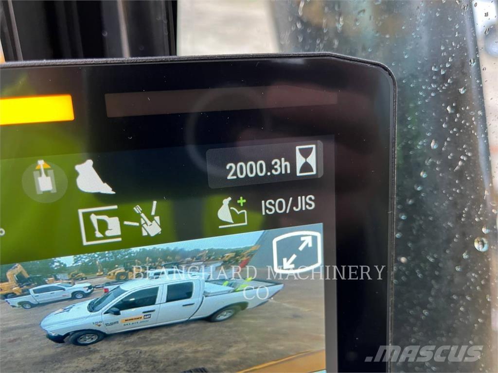 CAT 326 Pelle sur chenilles