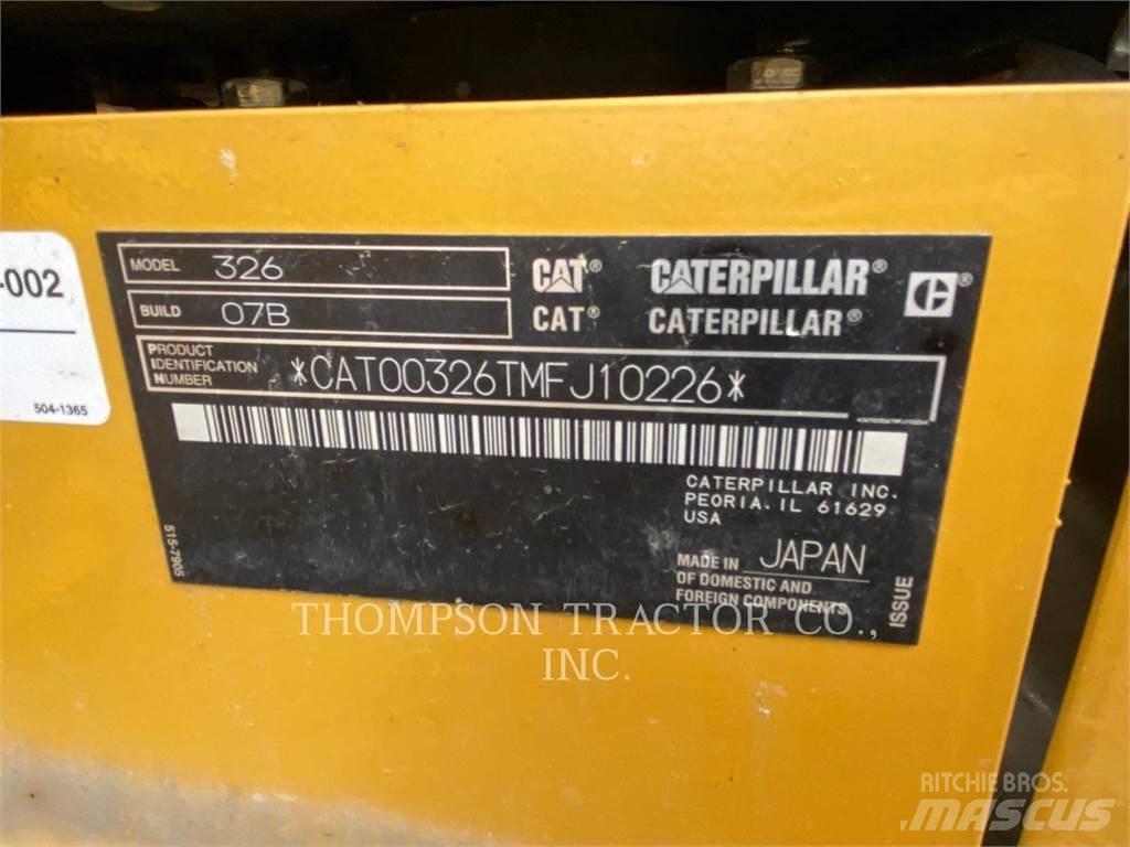 CAT 326 Pelle sur chenilles
