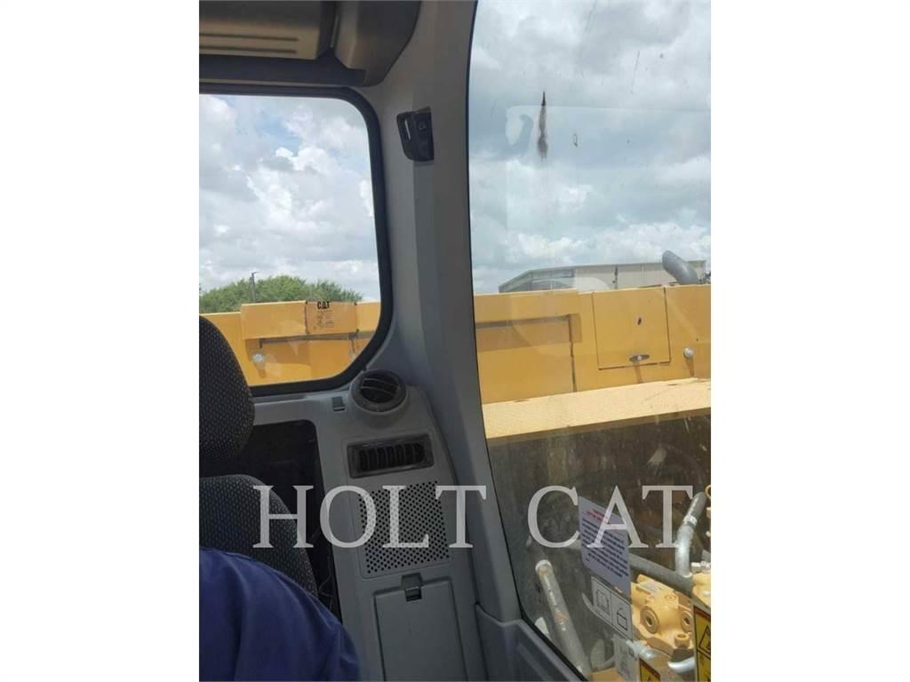 CAT 326 LRF Pelle sur chenilles