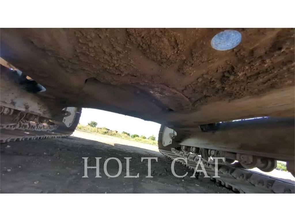 CAT 326 LRF Scraper