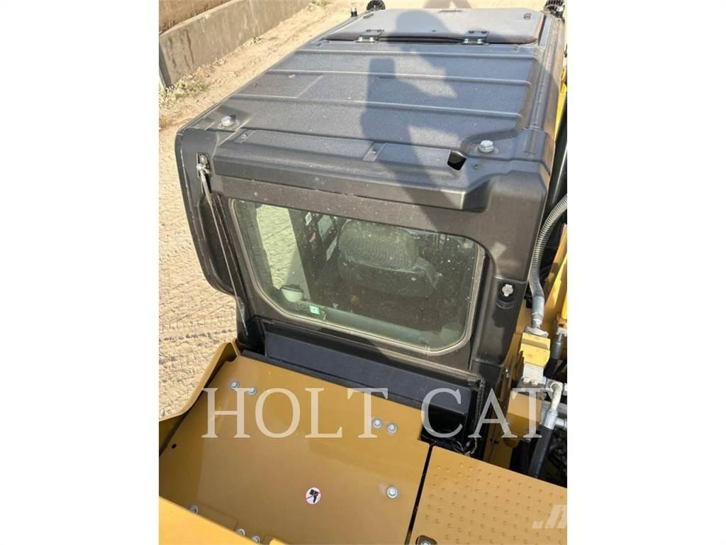 CAT 326 TC Pelle sur chenilles