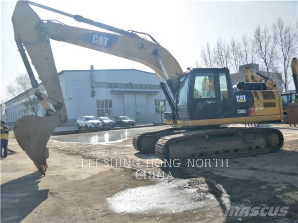 CAT 326D2L Pelle sur chenilles