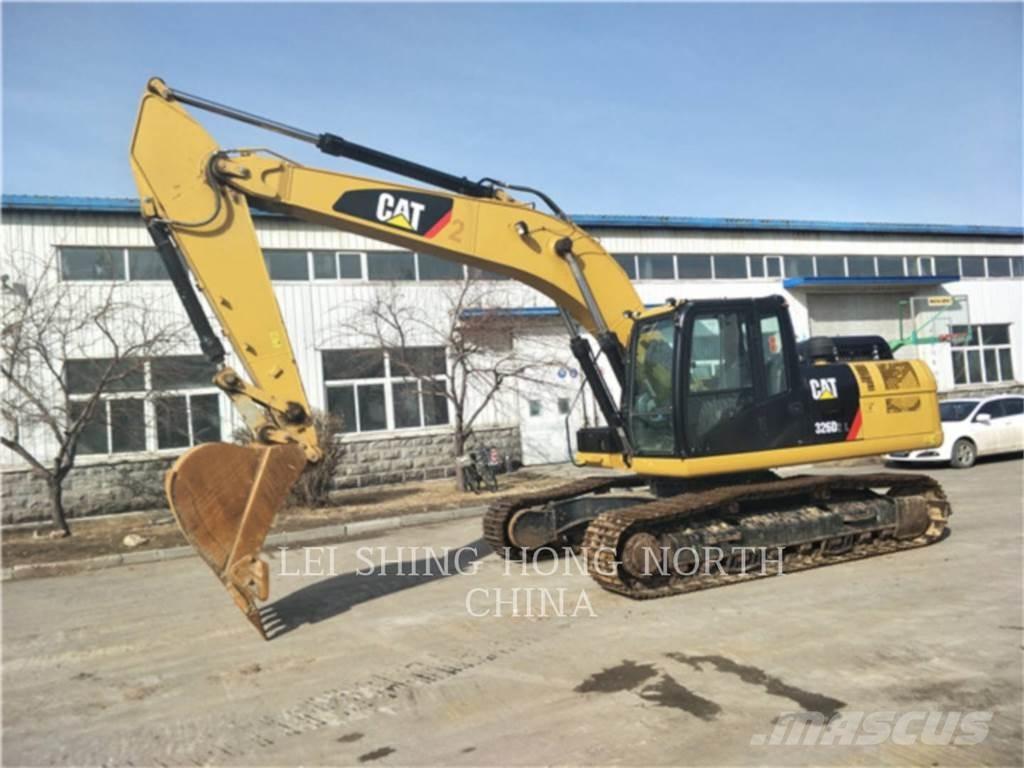CAT 326D2L Pelle sur chenilles