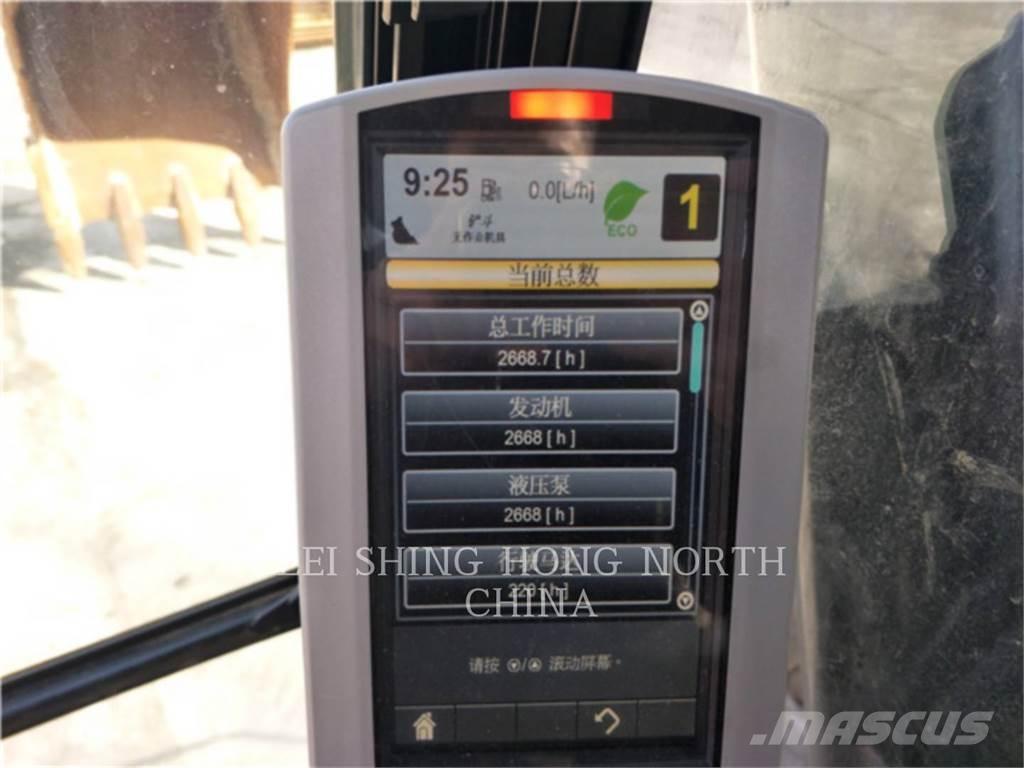 CAT 326D2L Pelle sur chenilles