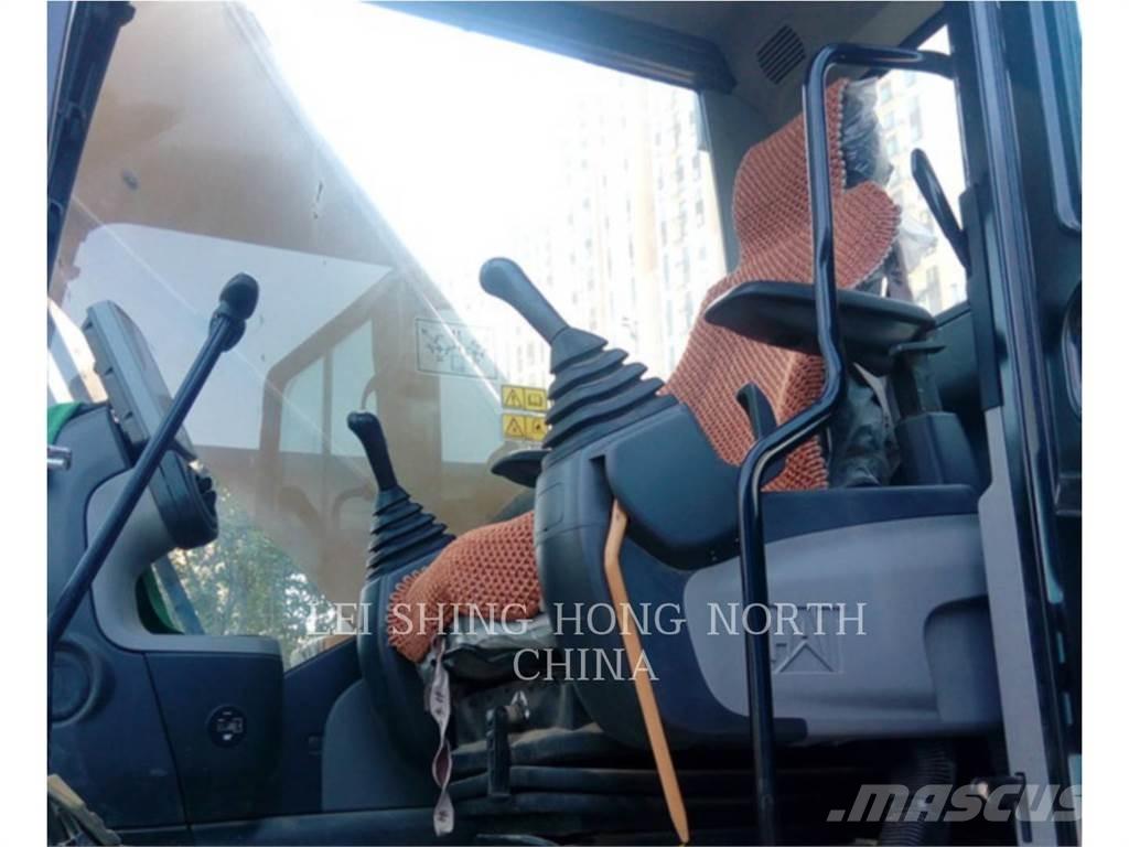 CAT 326D2L Pelle sur chenilles