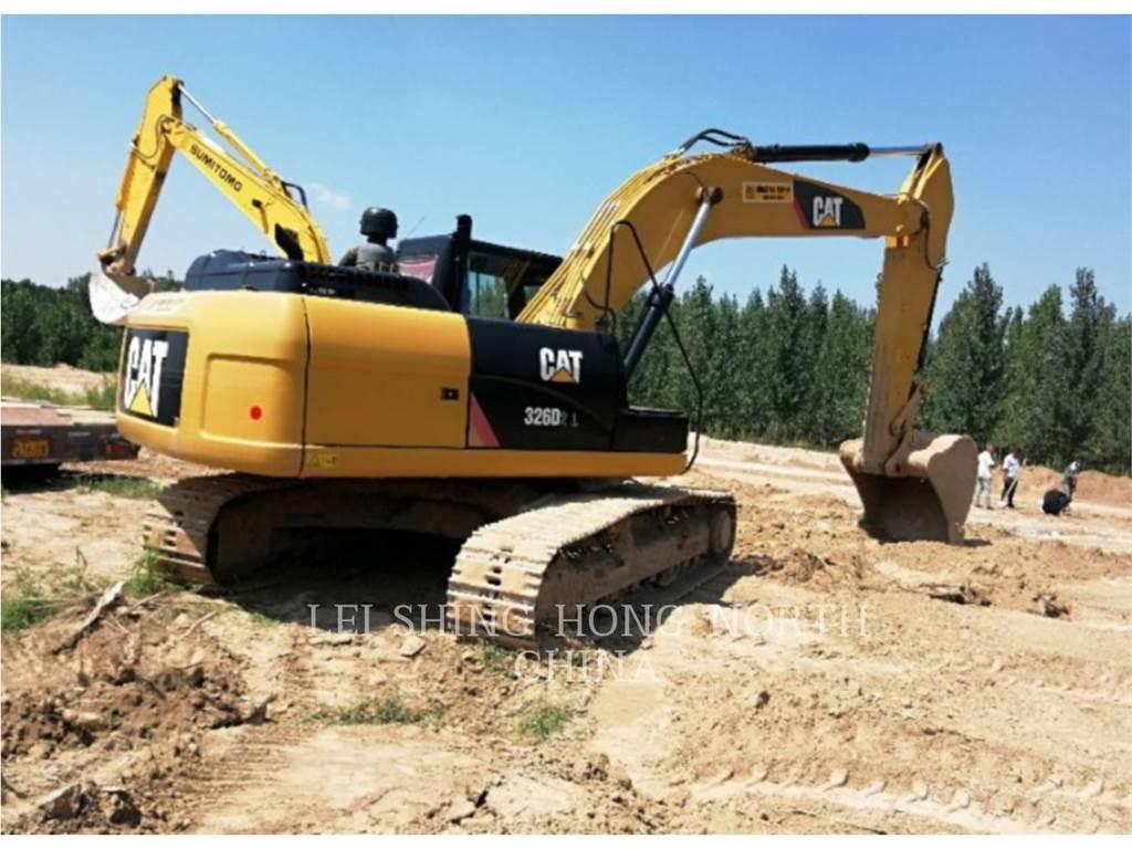 CAT 326D2L Pelle sur chenilles