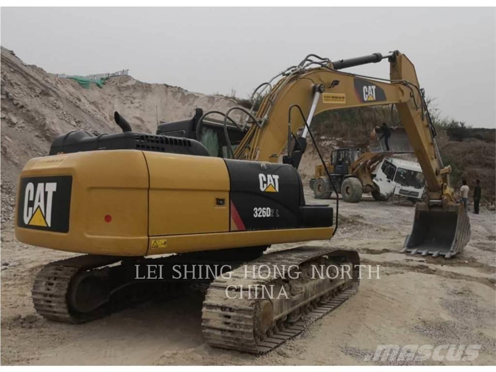 CAT 326D2L Pelle sur chenilles