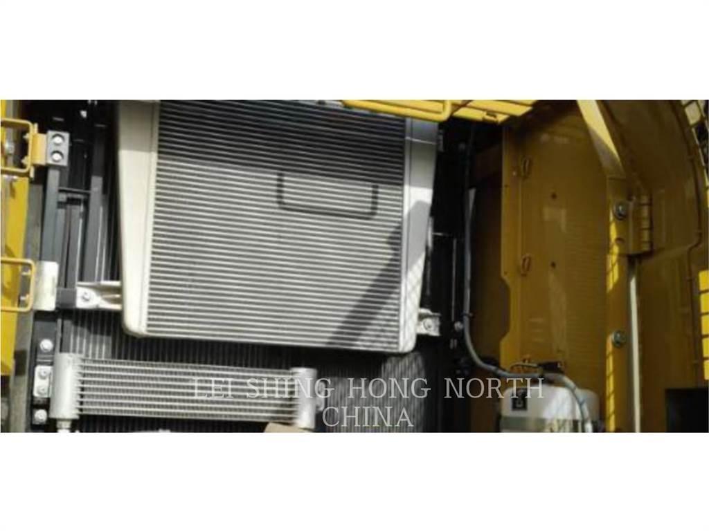 CAT 326D2L Pelle sur chenilles