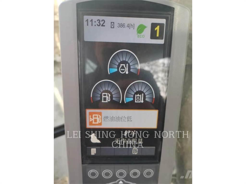 CAT 326D2L Pelle sur chenilles