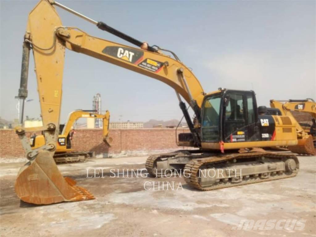CAT 326D2L Pelle sur chenilles