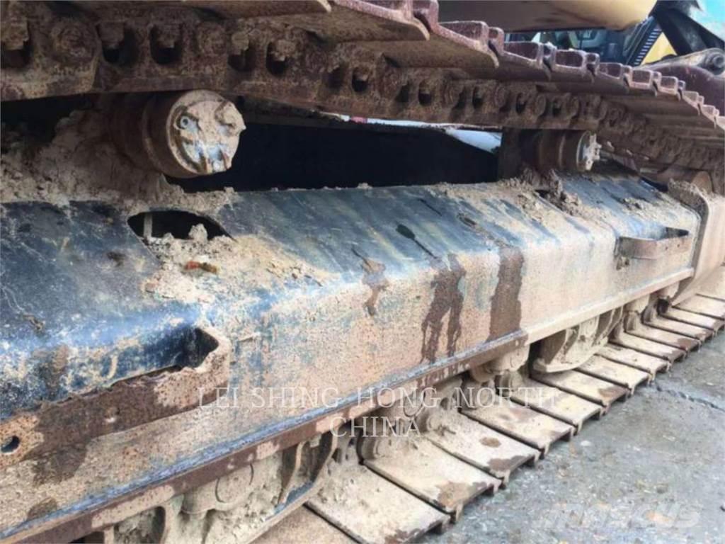 CAT 326D2L Pelle sur chenilles