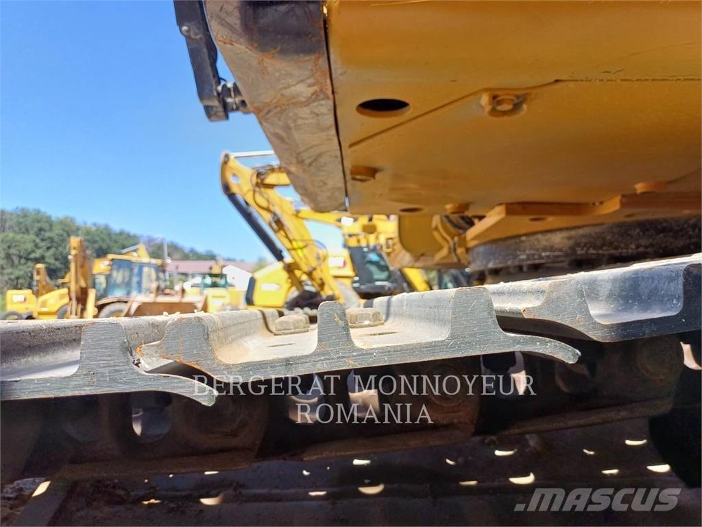 CAT 326FL Pelle sur chenilles