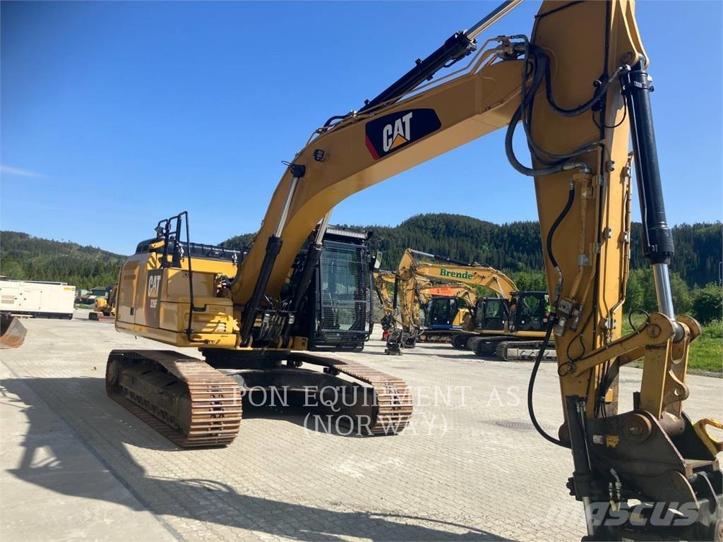 CAT 326FL Pelle sur chenilles