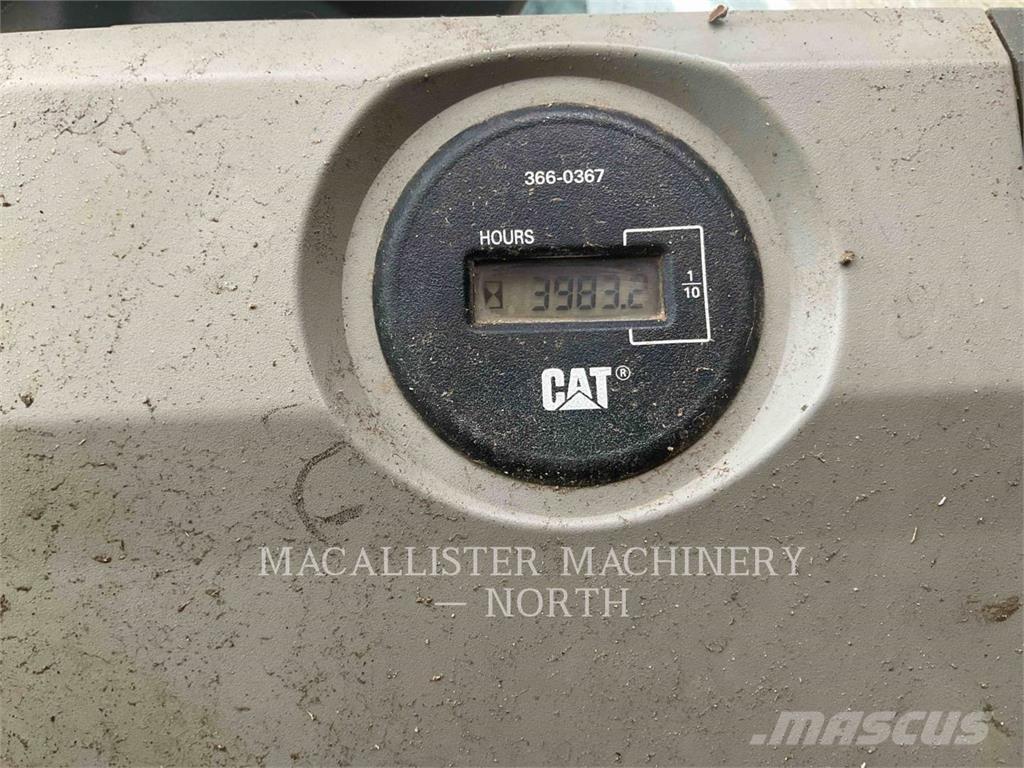CAT 326FL PTQ Pelle sur chenilles