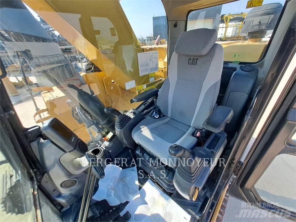 CAT 328D Pelle sur chenilles