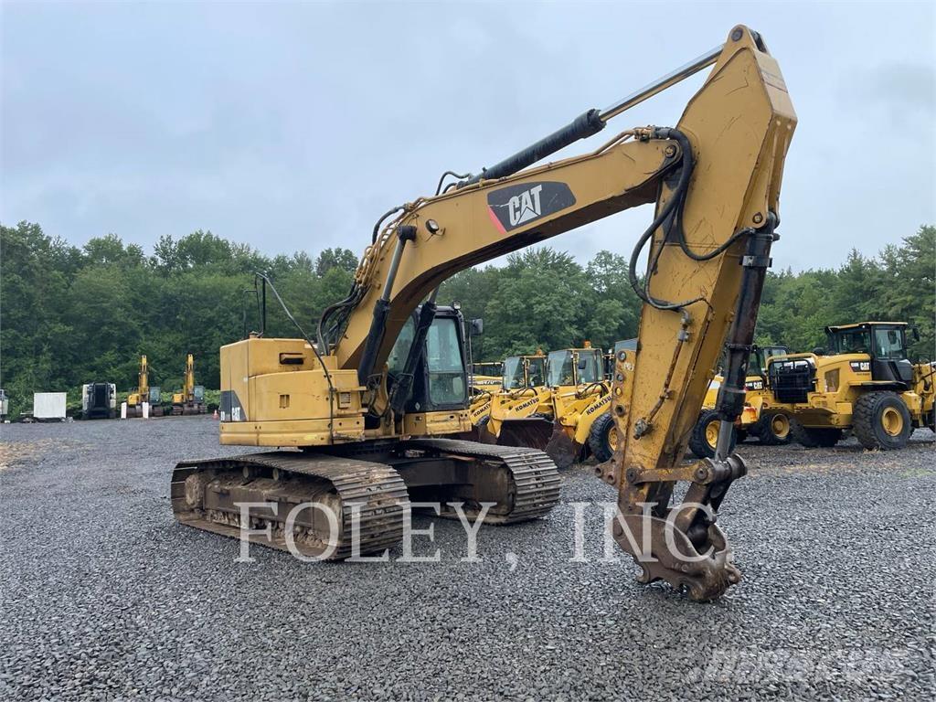CAT 328DLCR Pelle sur chenilles