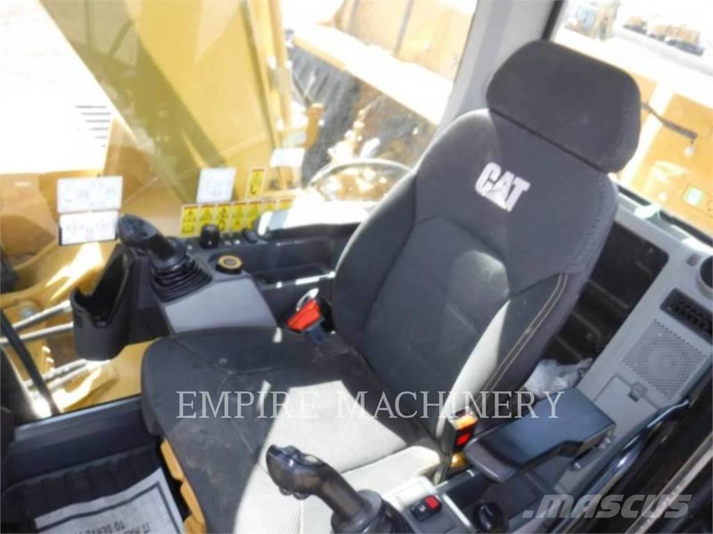 CAT 330-07 Pelle sur chenilles