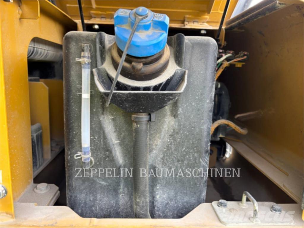 CAT 330-07 Pelle sur chenilles