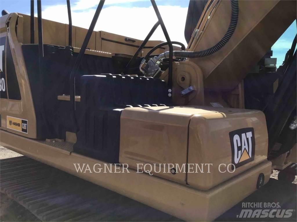 CAT 330 THB Pelle sur chenilles