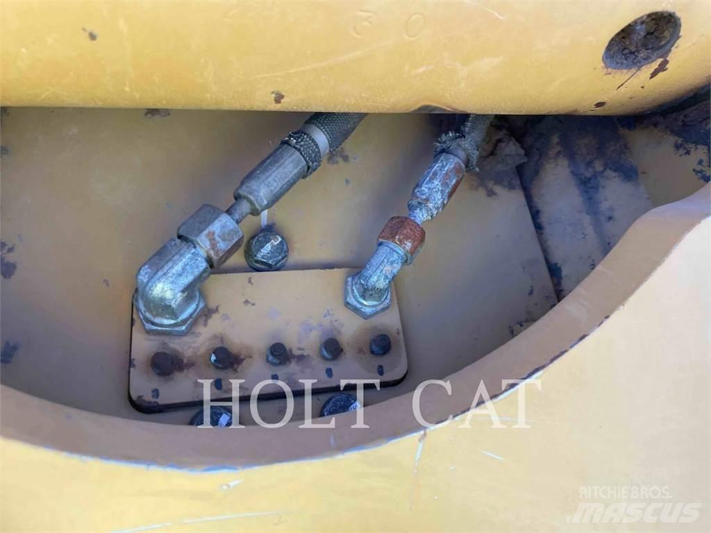 CAT 33007 Pelle sur chenilles