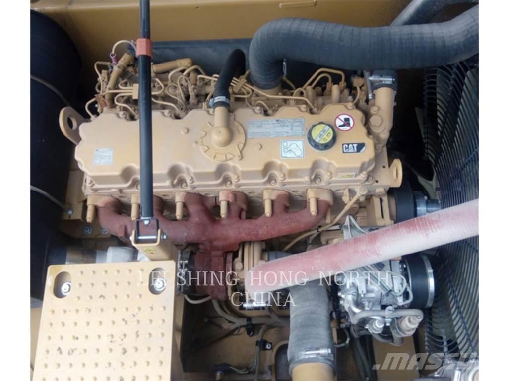 CAT 330D2L Pelle sur chenilles