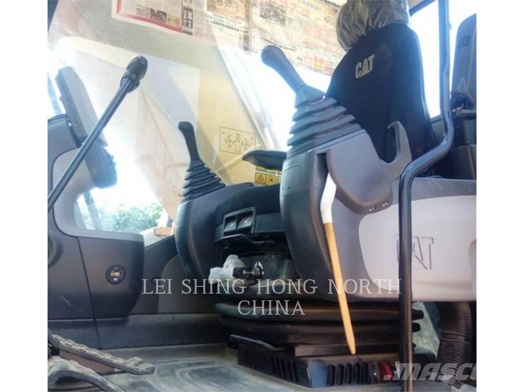 CAT 330D2L Pelle sur chenilles