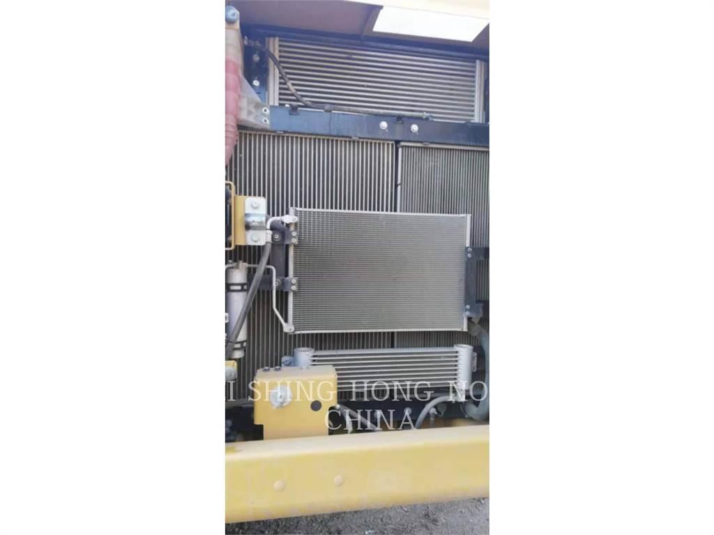 CAT 330D2L Pelle sur chenilles