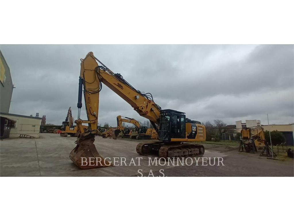 CAT 330F UHD Pelle sur chenilles