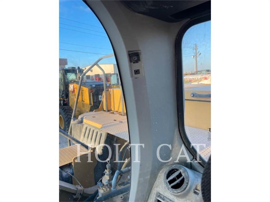 CAT 330GC Pelle sur chenilles