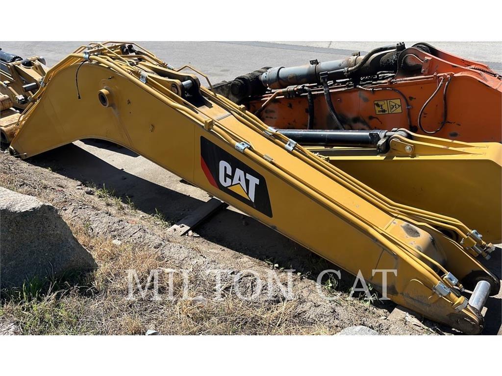 CAT 330GC REACH BOOM Nacelles articulées