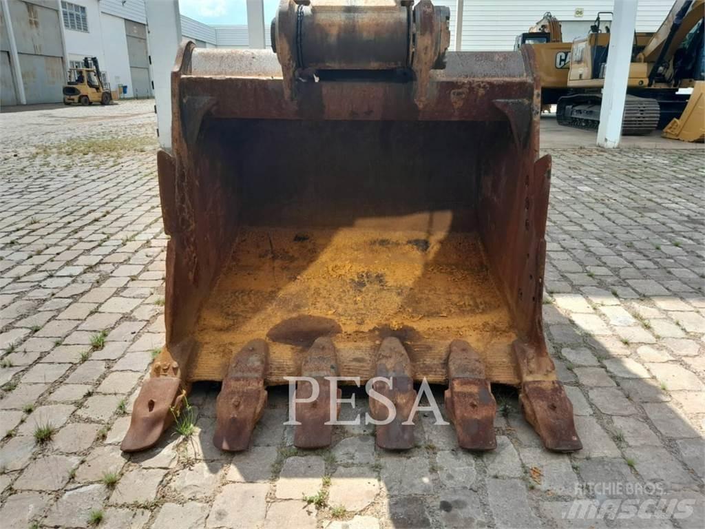 CAT 336D2L Pelle sur chenilles