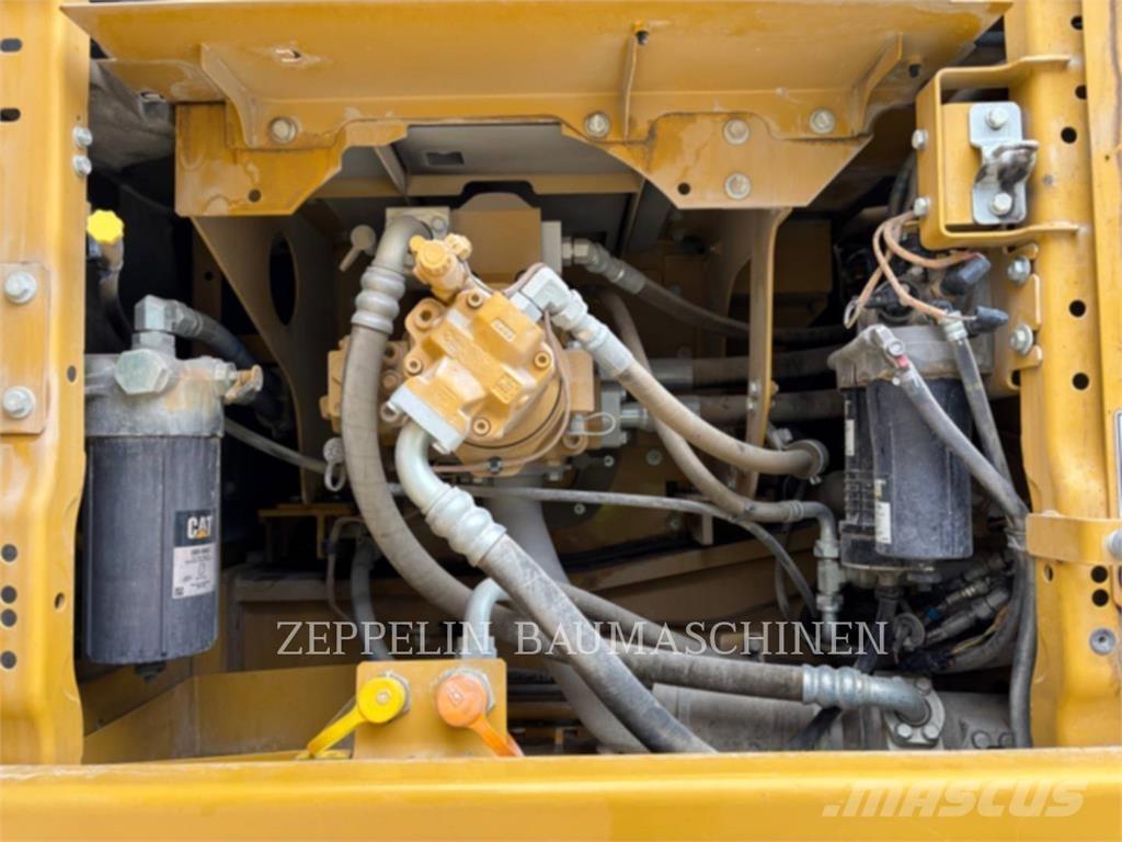 CAT 340-07A Pelle sur chenilles