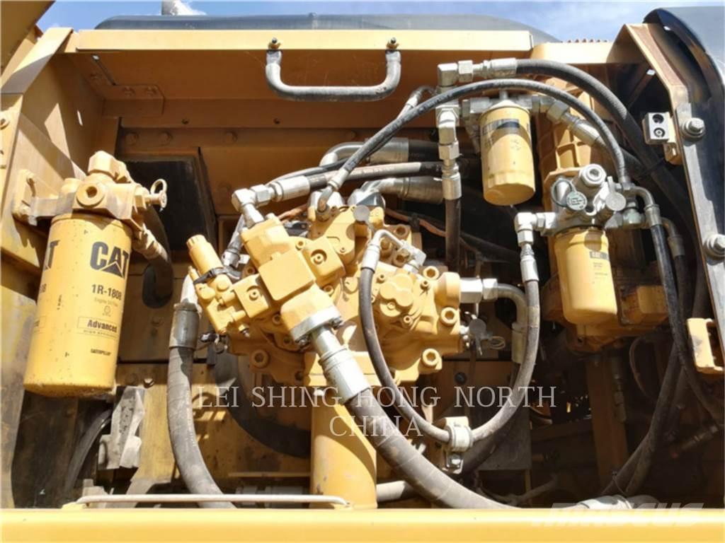 CAT 340D2L Pelle sur chenilles