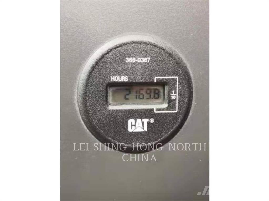 CAT 340D2L Pelle sur chenilles