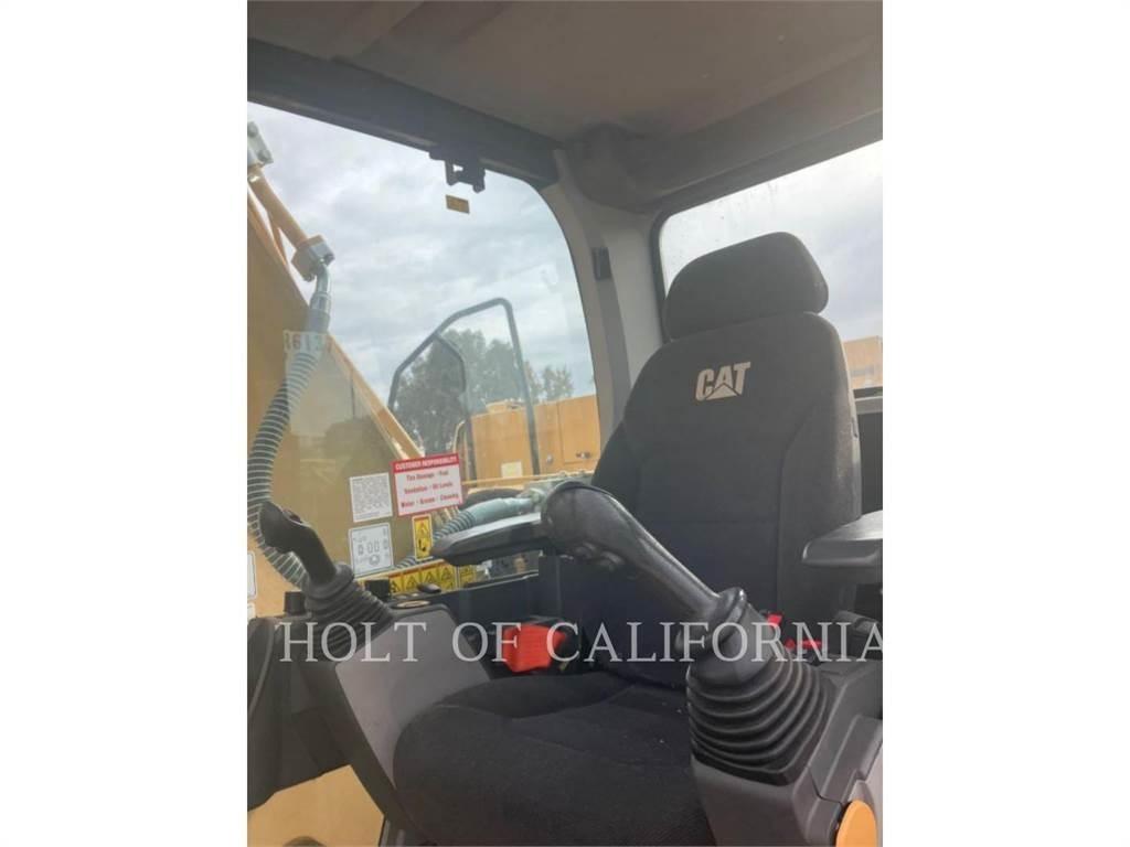 CAT 349 2D Pelle sur chenilles