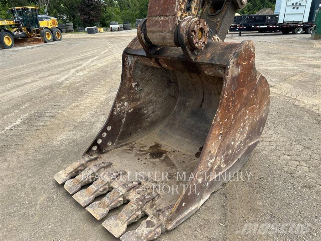 CAT 349 LF CZ1+ Pelle sur chenilles