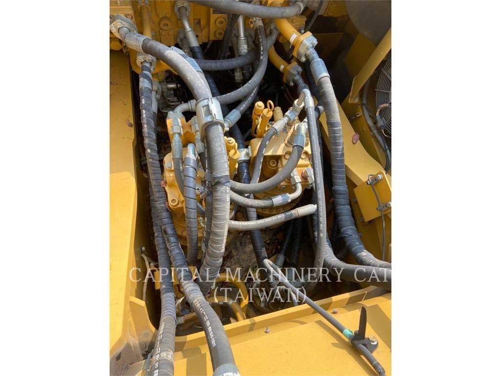 CAT 349D2L Pelle sur chenilles