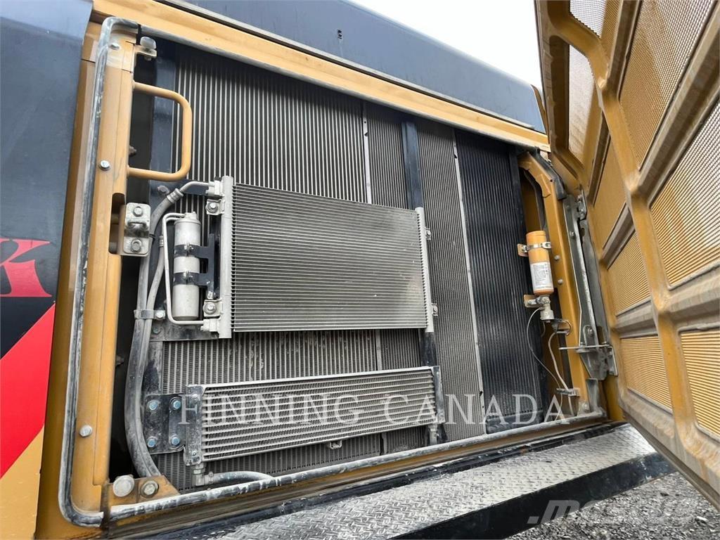 CAT 349F Pelle sur chenilles