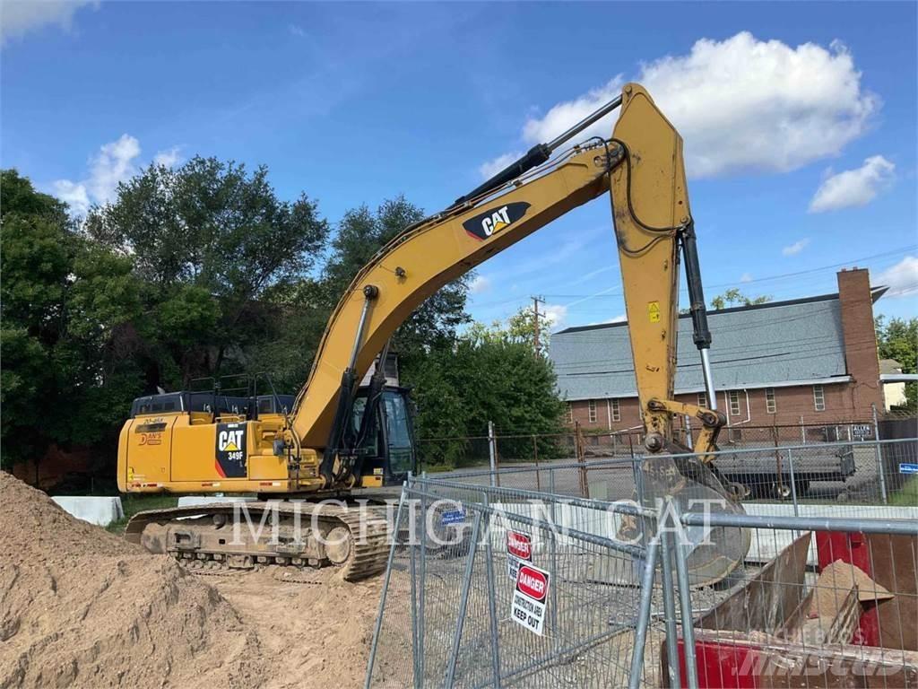 CAT 349FL + Pelle sur chenilles