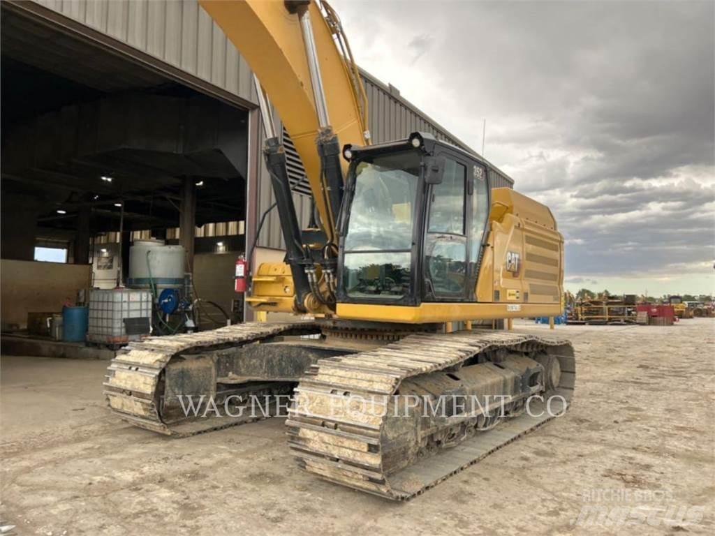 CAT 352 Pelle sur chenilles