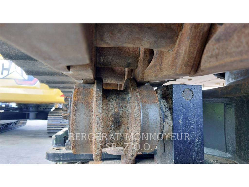 CAT 352 Pelle sur chenilles