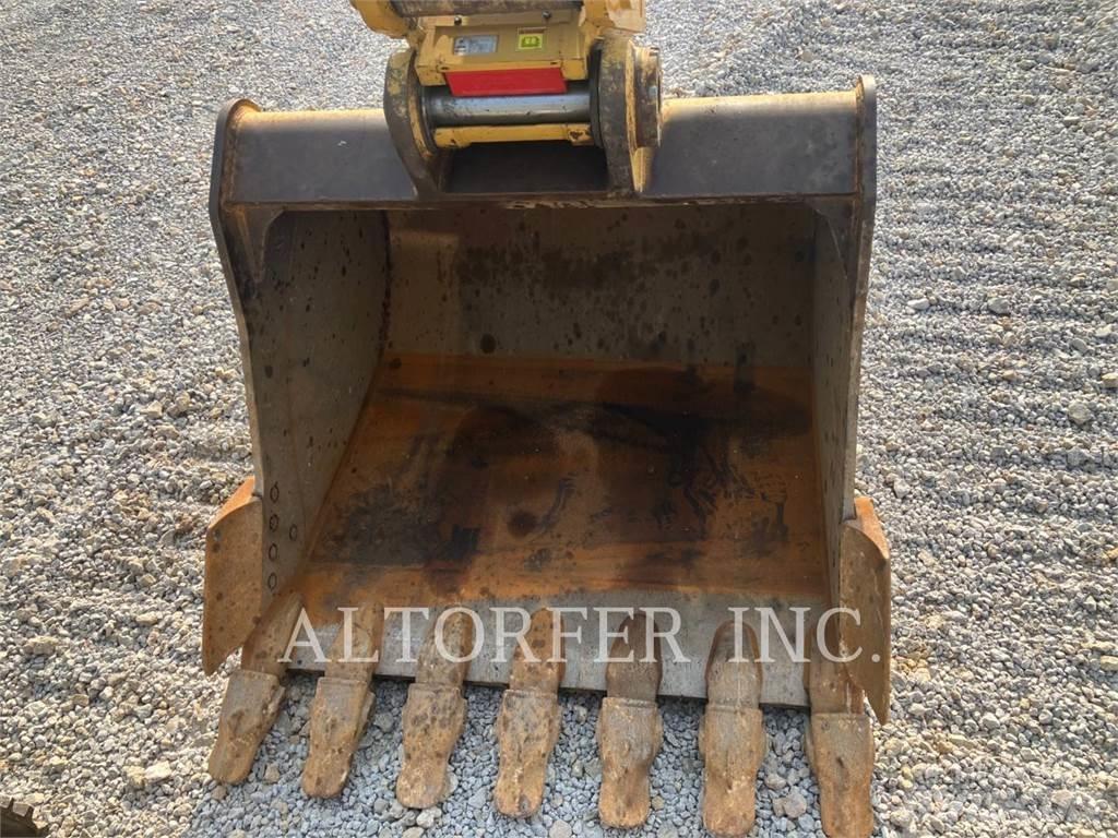 CAT 352-07 VG Pelle sur chenilles