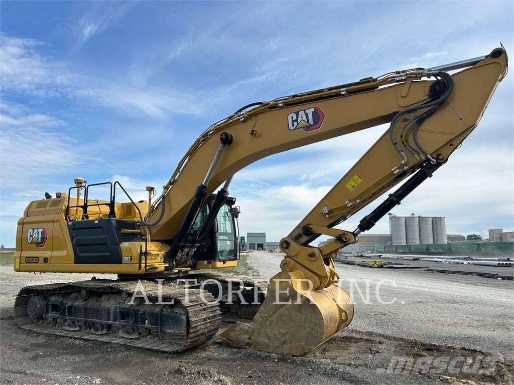 CAT 352-08 3D Pelle sur chenilles