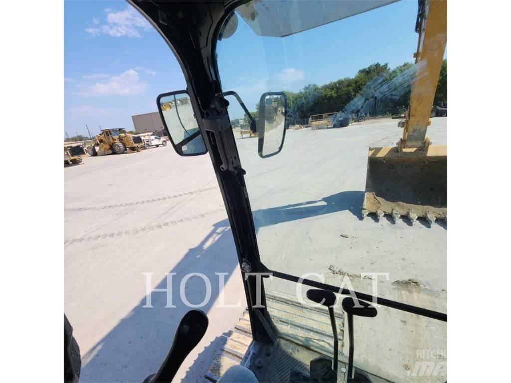 CAT 352 11 Pelle sur chenilles