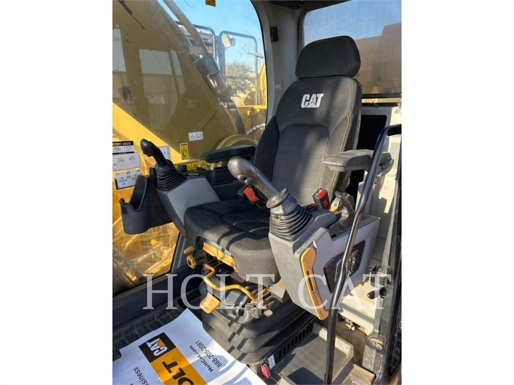 CAT 352 11 Pelle sur chenilles